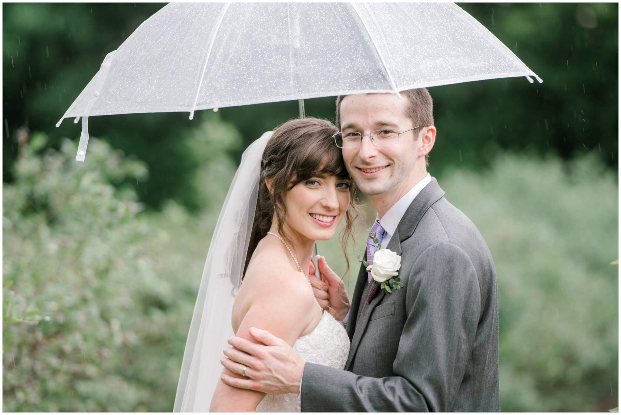 wedding portraits in the rain