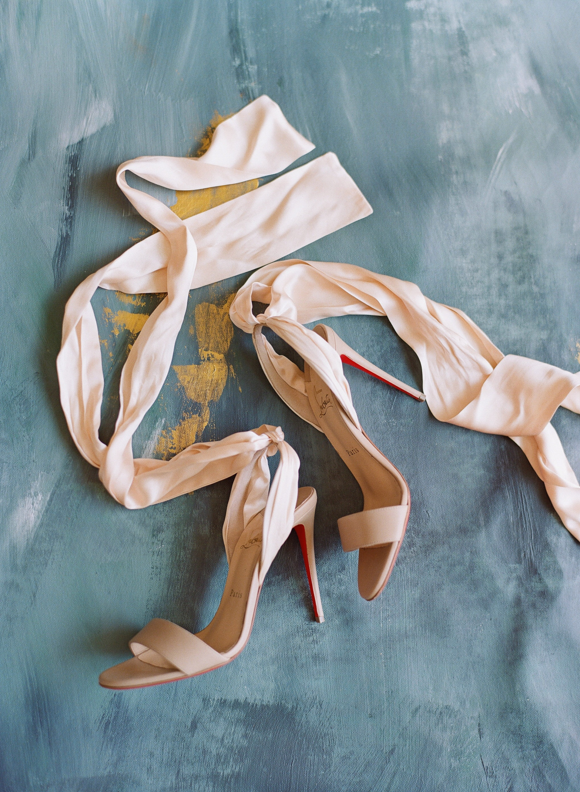 Bridal wedding heels with ribbon ties